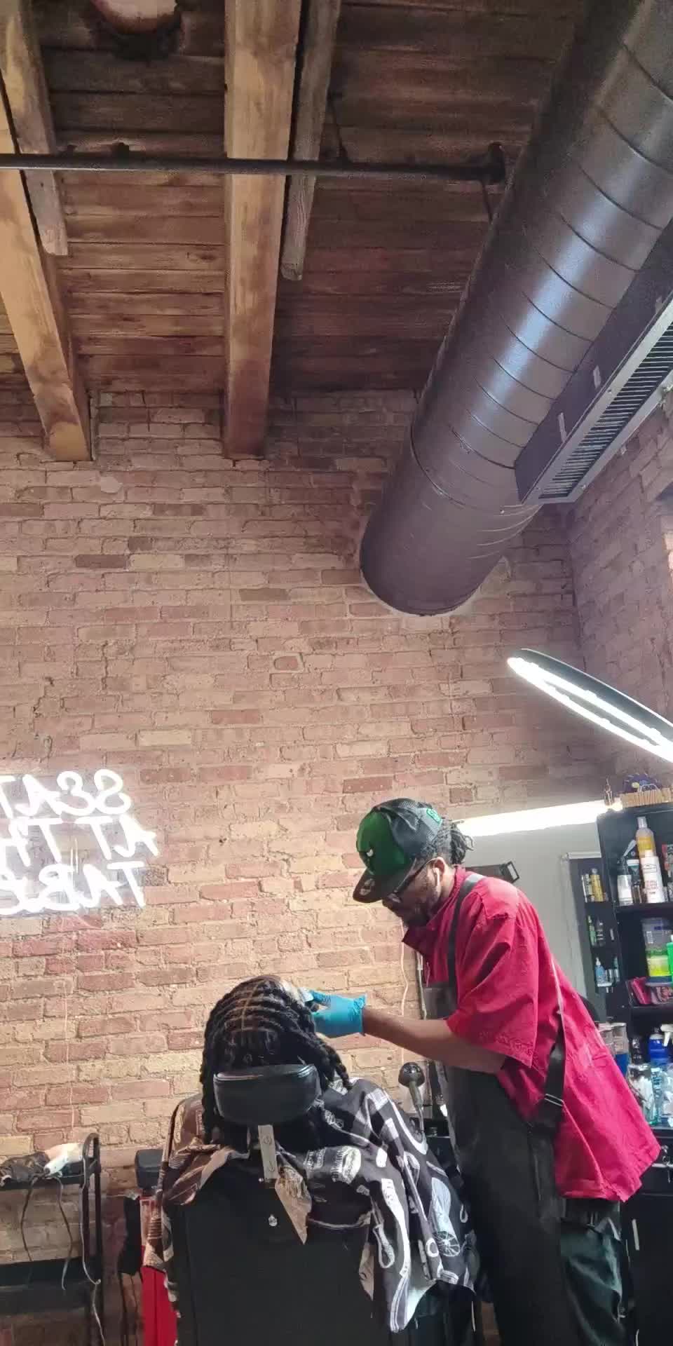 @Mack Da Barber