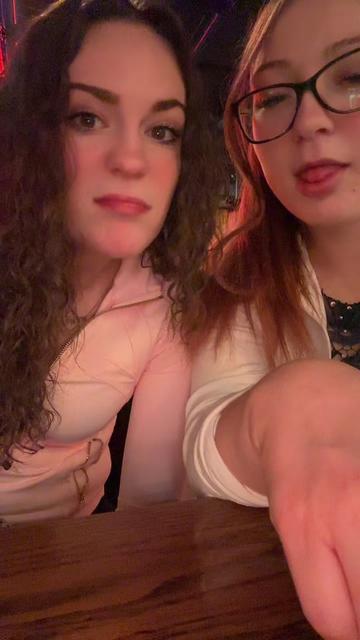 @dcomins26