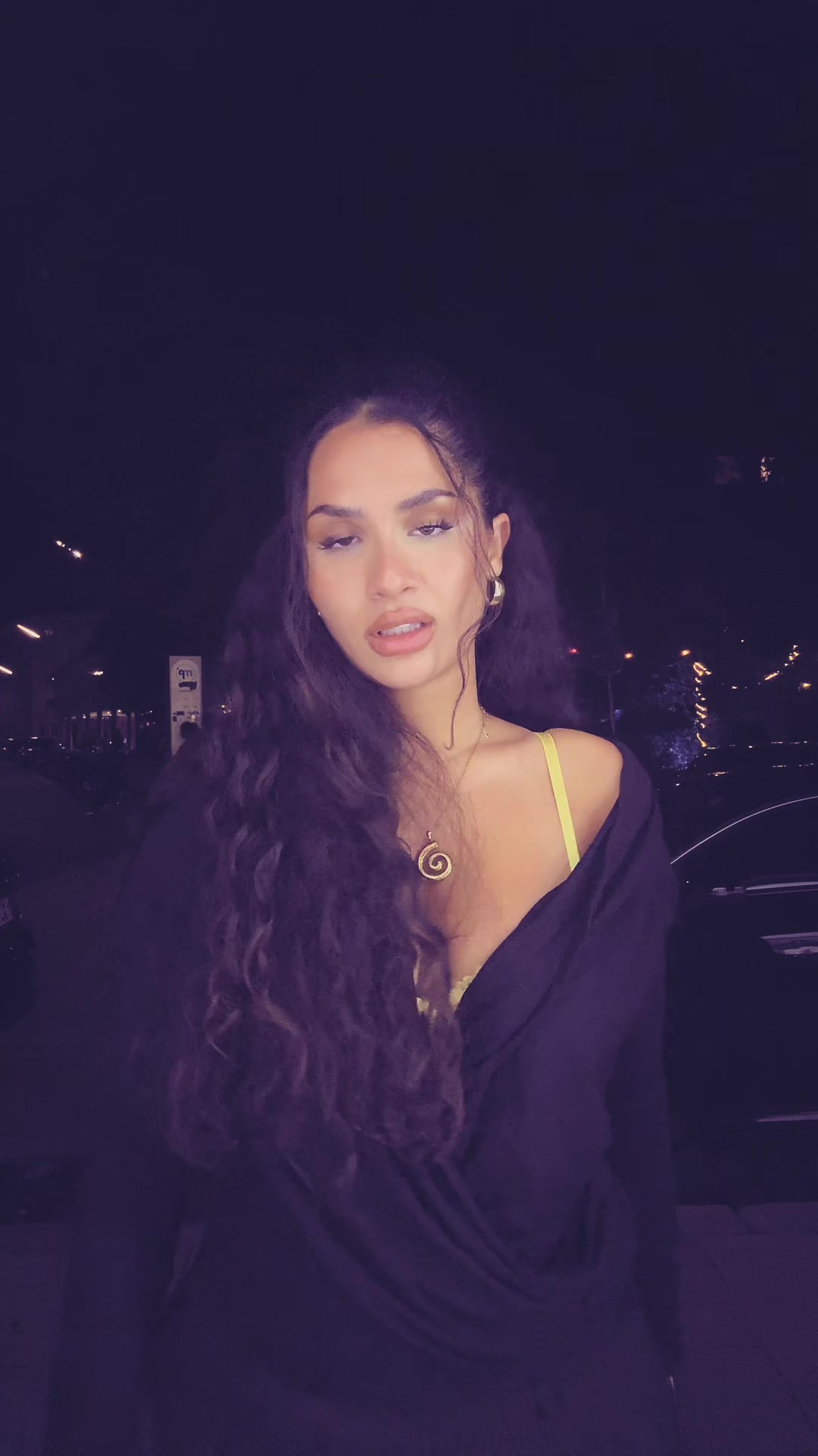 @thelifeofro_