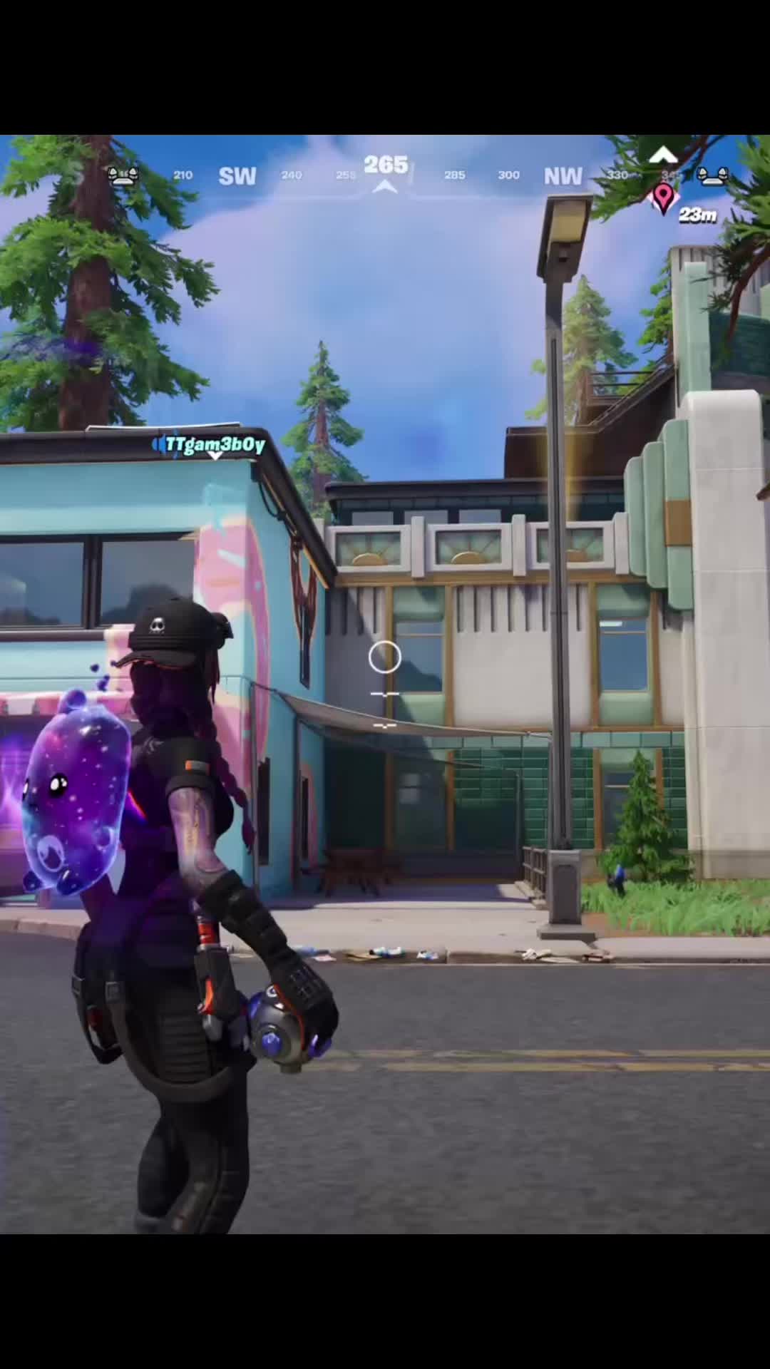 @Crispy_Cris_