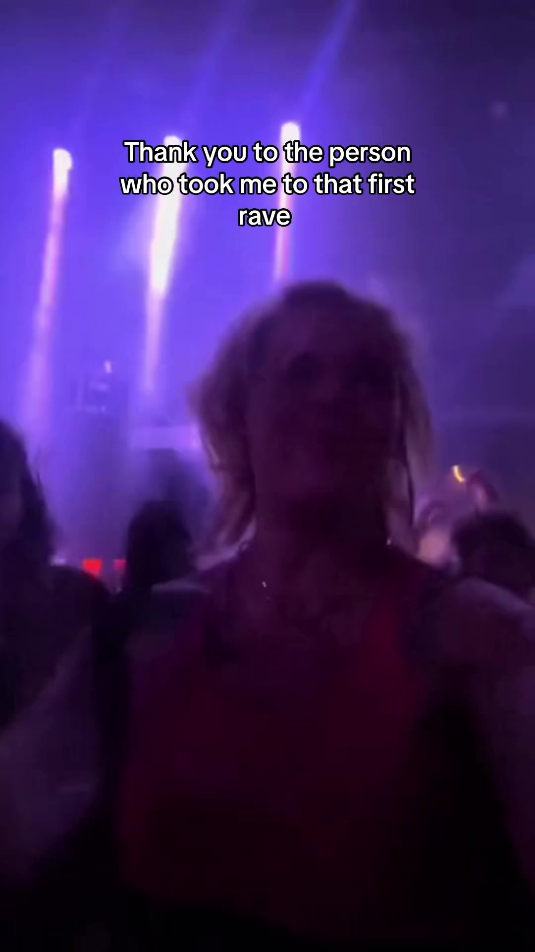 @Laura ✨🖤