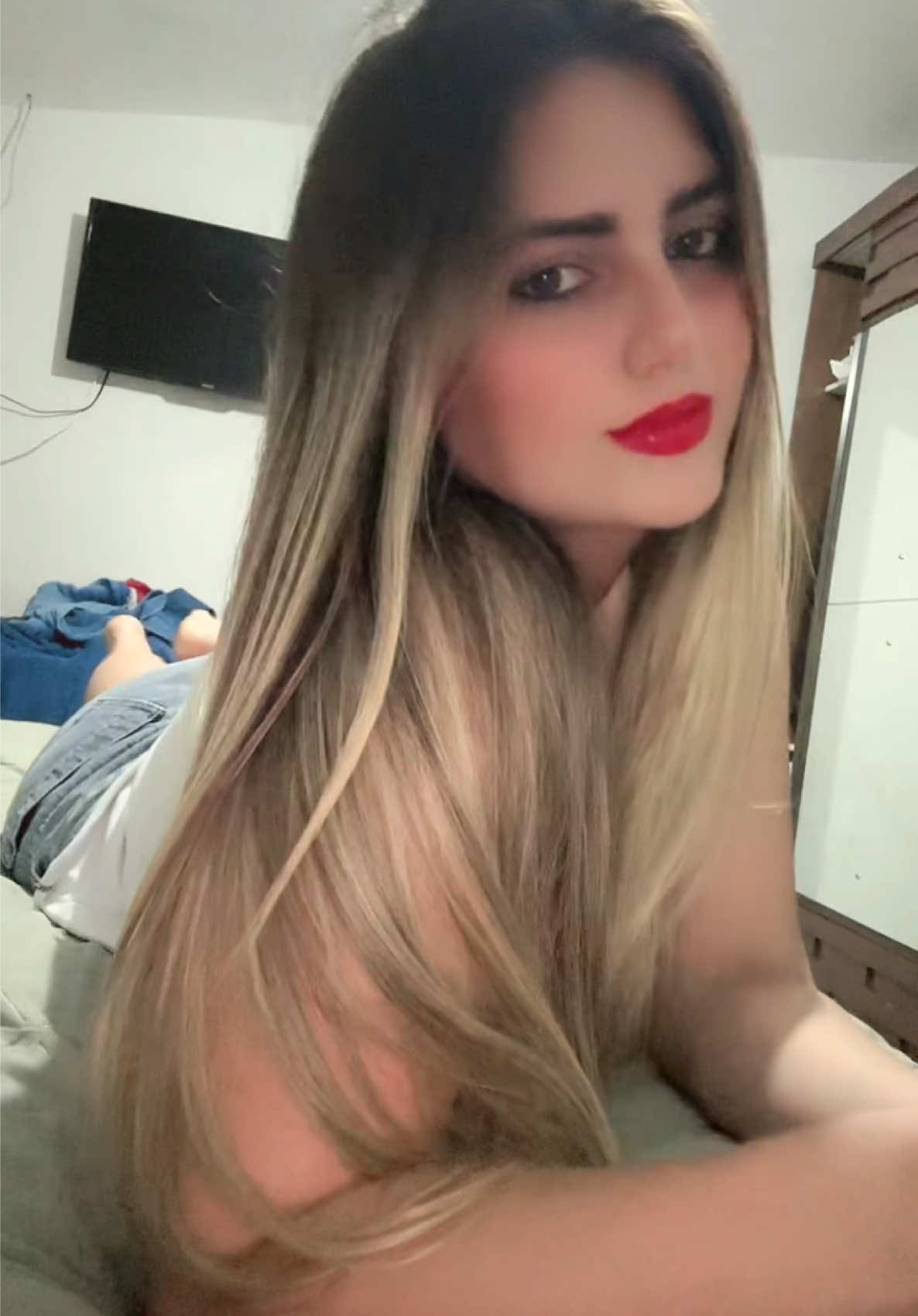 @laygomess
