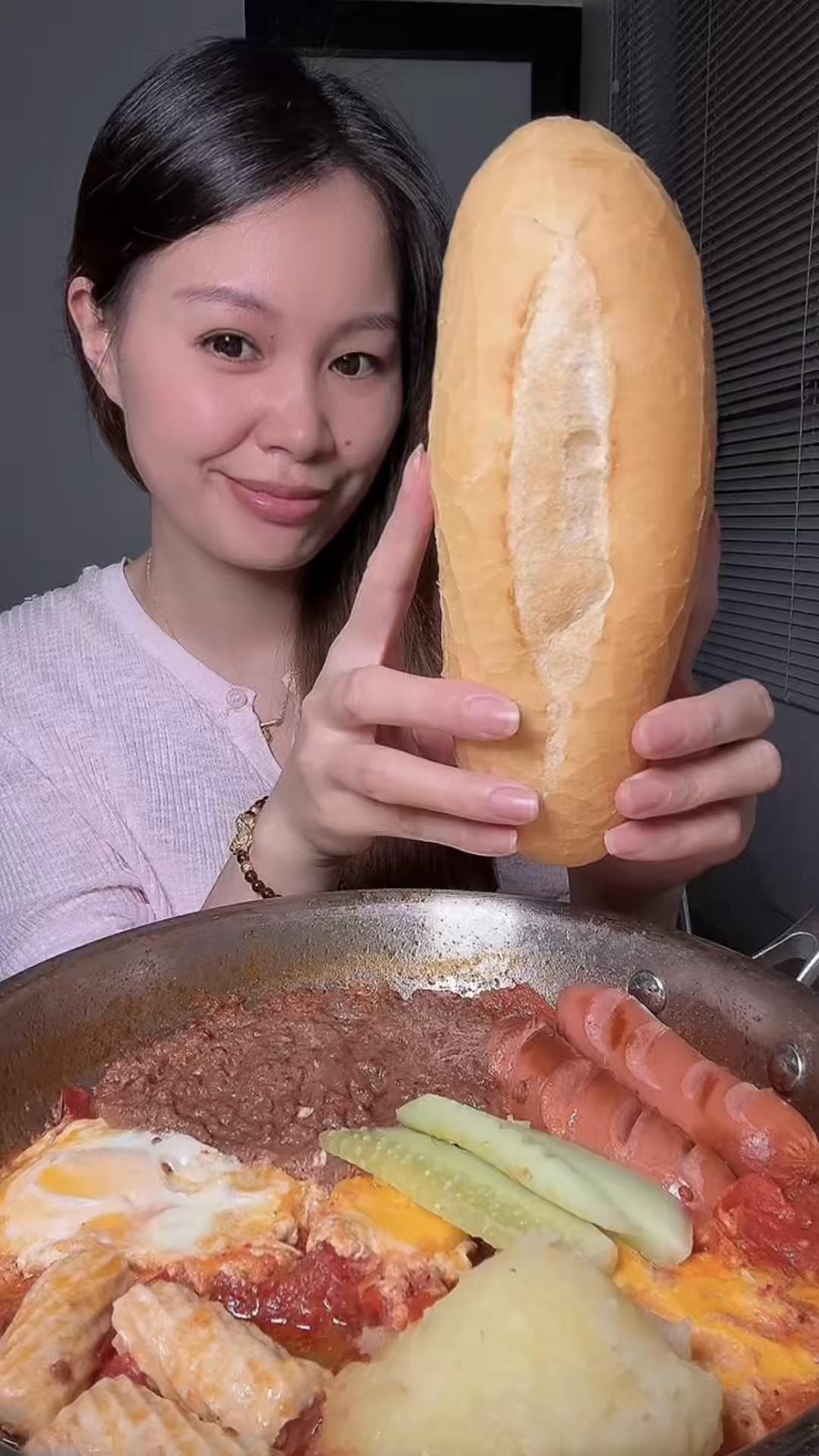 @Thích ăn vặt về đêm 🍱