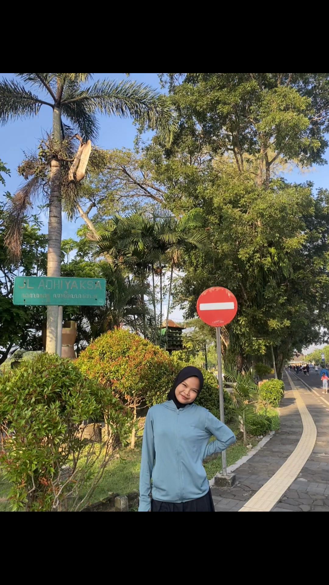 @.neeyy_