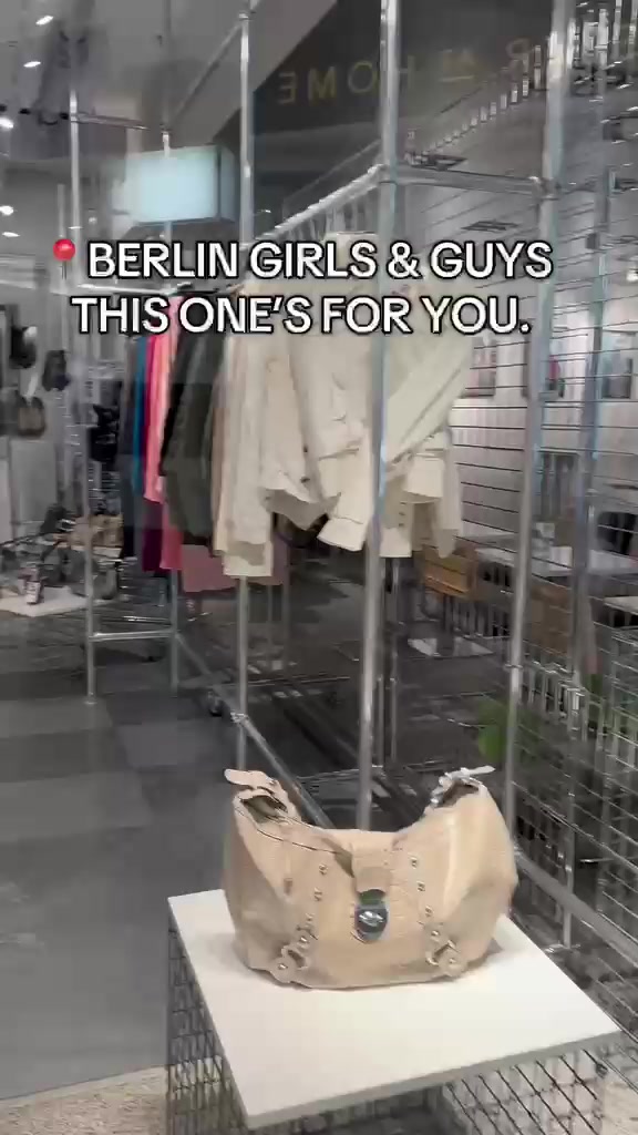 @dressedclean