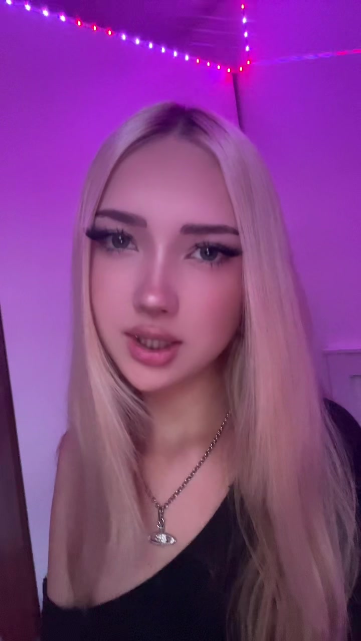 @ella ☆彡