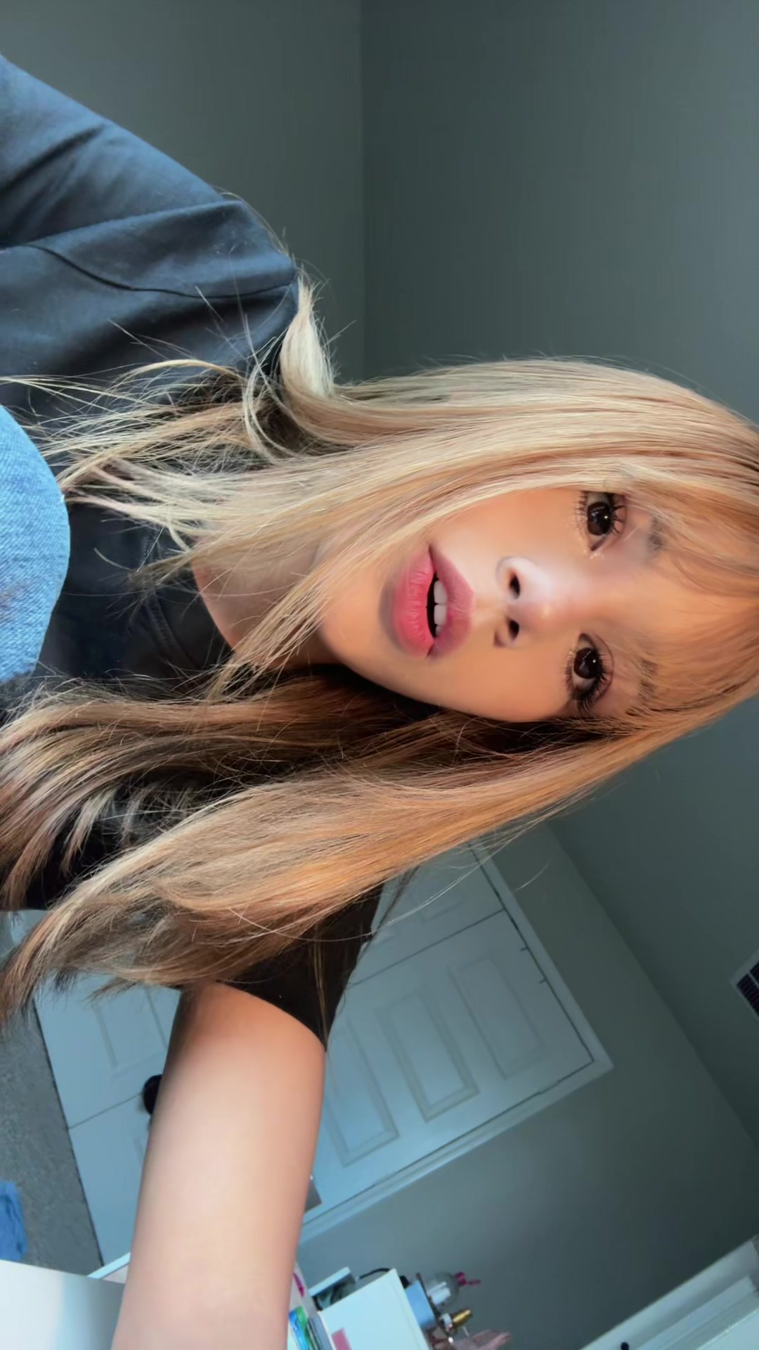 @𝙻𝚊𝚞𝚛𝚎𝚗
