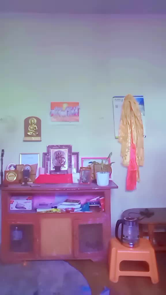 @Maya Gurung