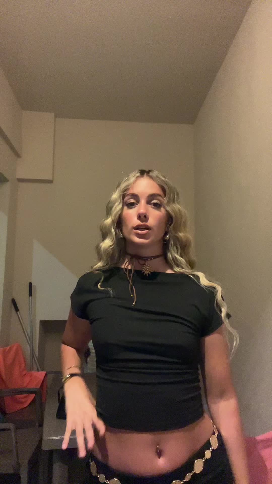 @vi