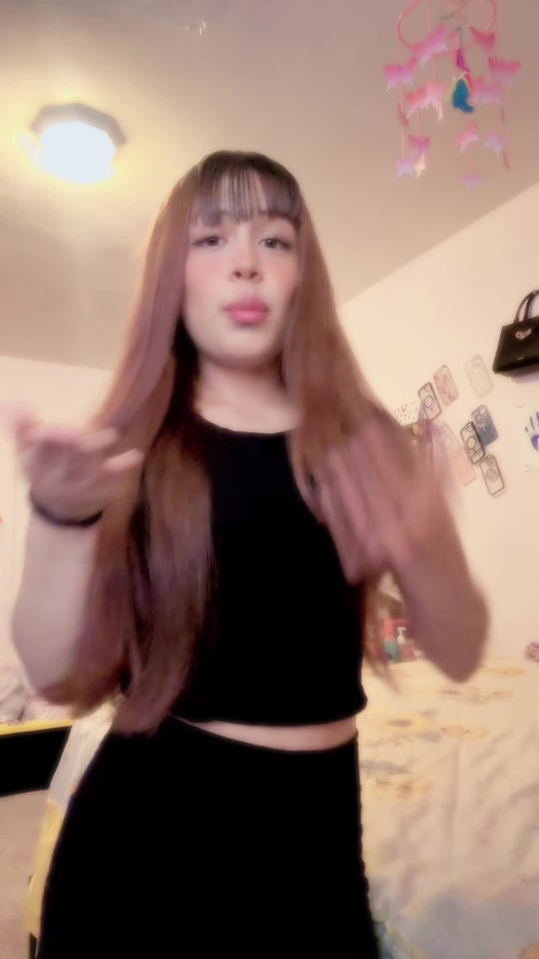 @🍒༺𝒦𝒾𝓂𝒷𝑒𝓇𝓁𝓎༻🍒