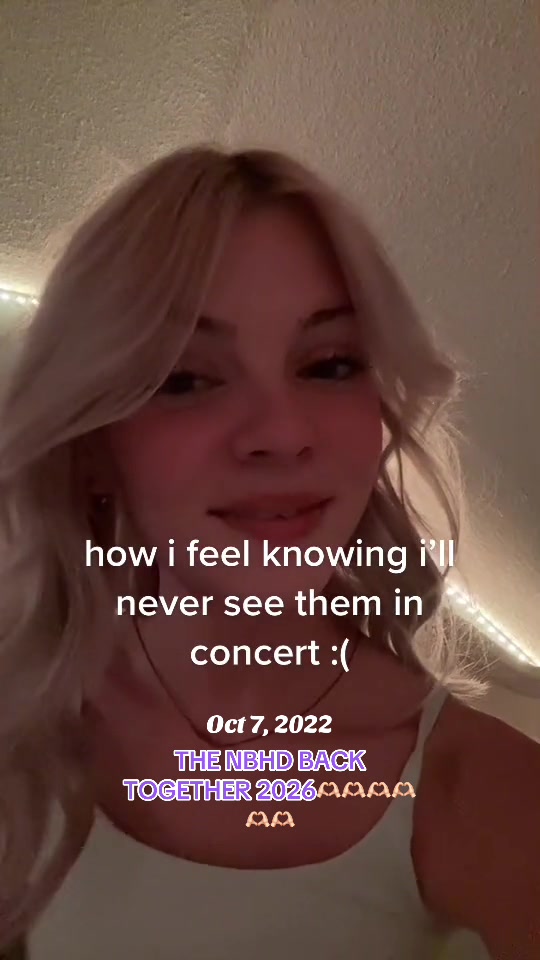 @caitlintizard