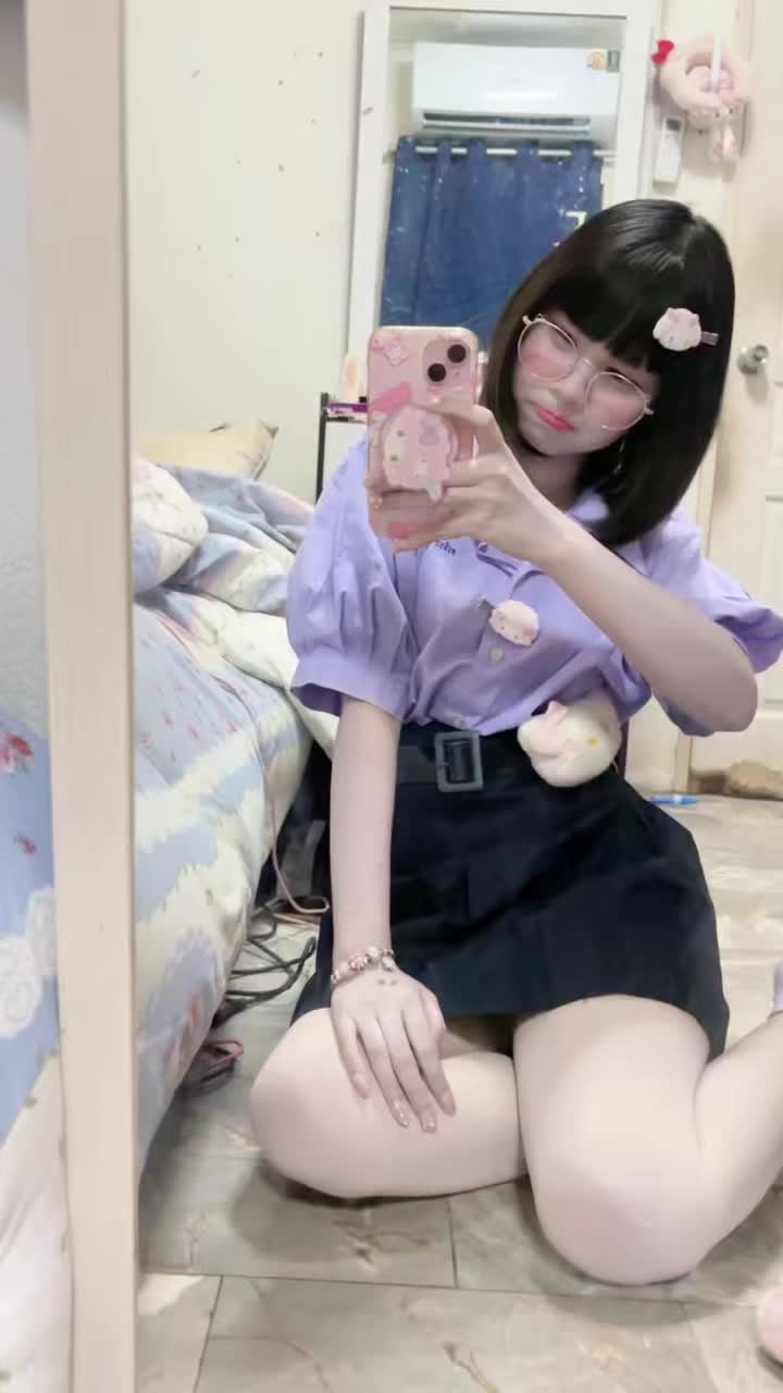 @รู้ไหมทำไมกูถึงใส่เเว่น😏😏