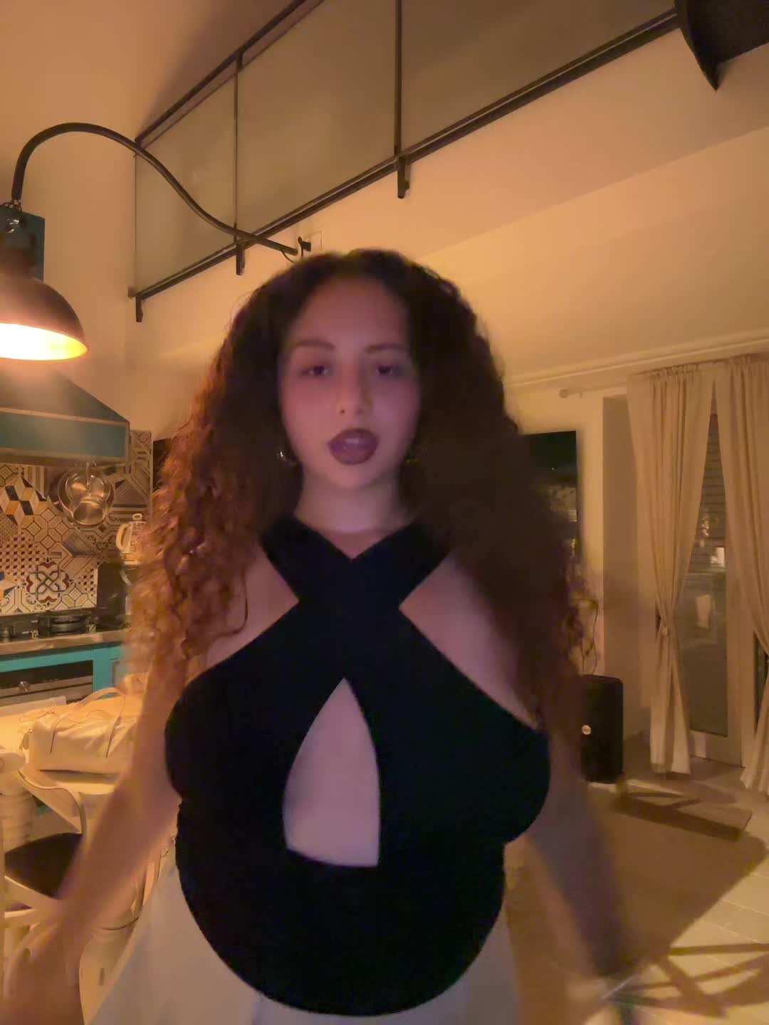 @🦂