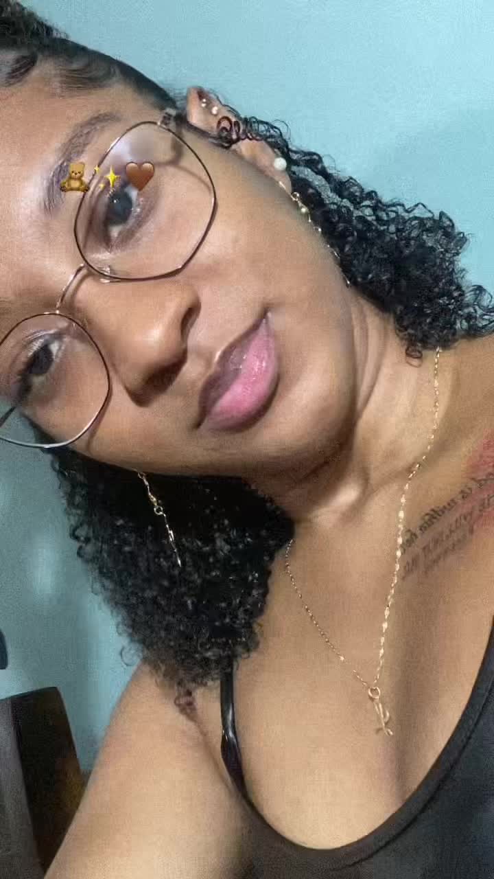 @L ᥫ᭡.