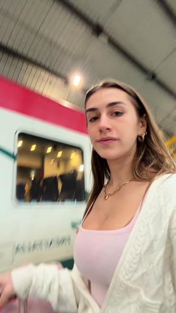 @elenameriii