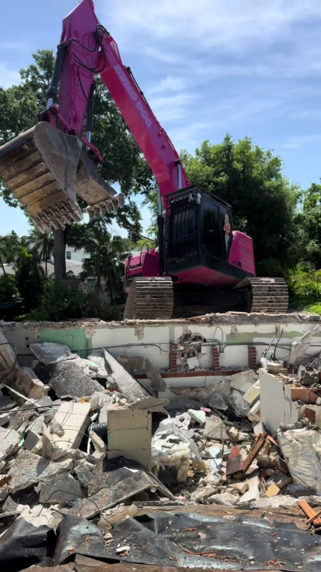 @demo.barbie.demolition