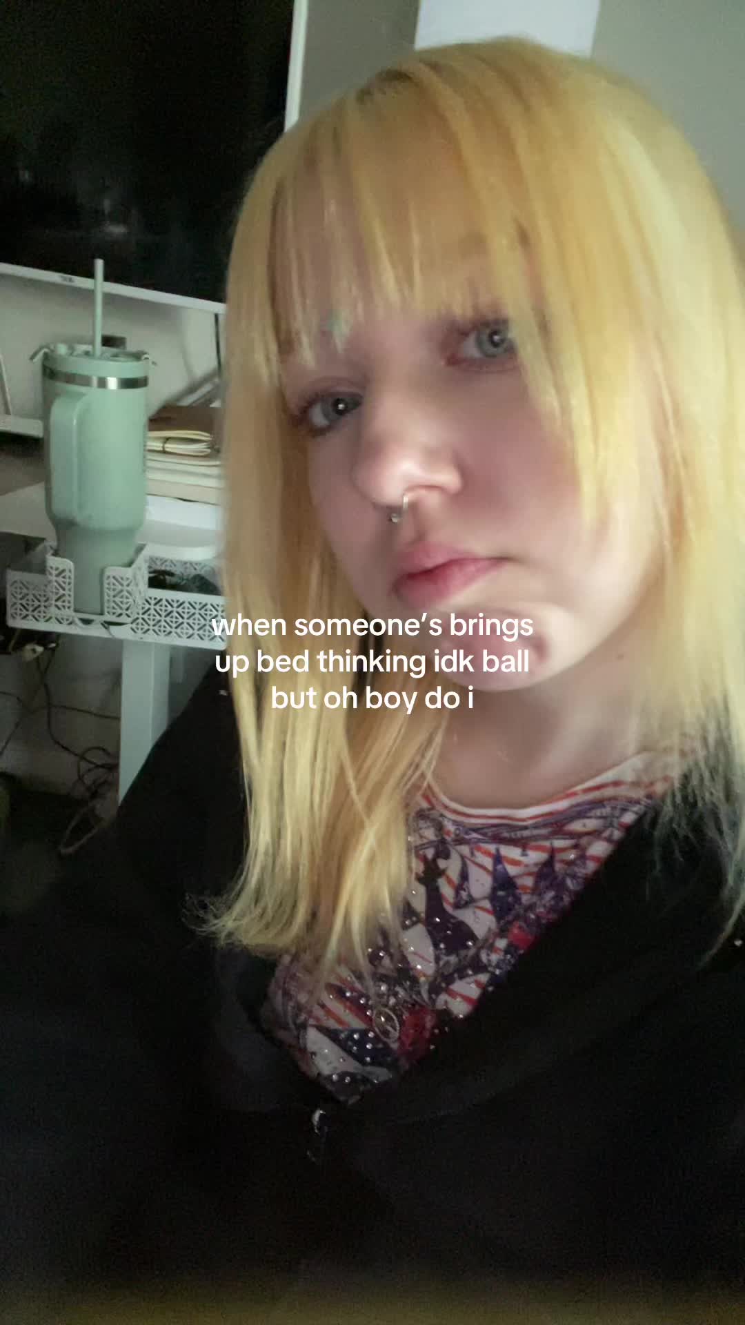 @??