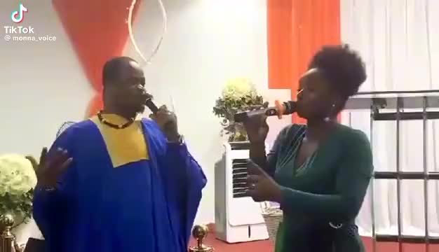 @CHANTRE MONNA VOICE