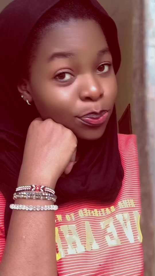 @Lady🦋 Nesa Bee😜
