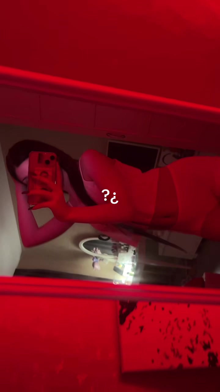 @kriskiskisxxx