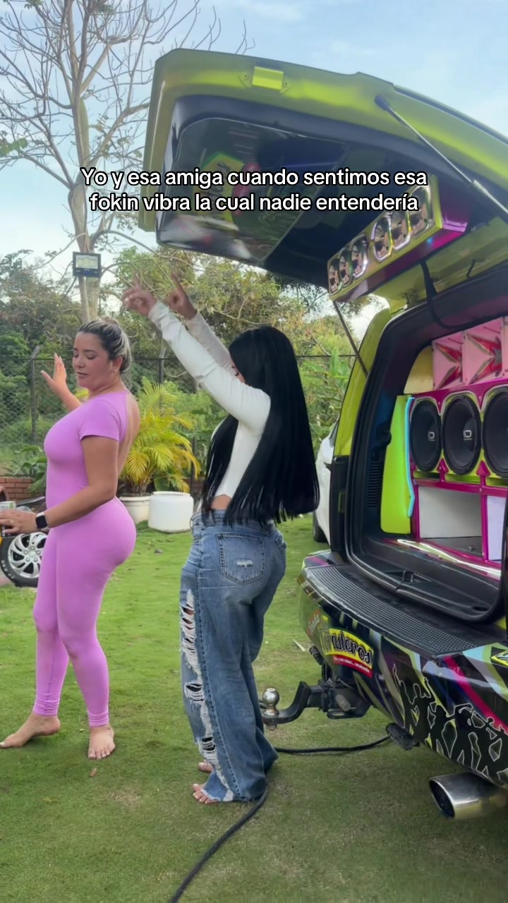 @Karen García