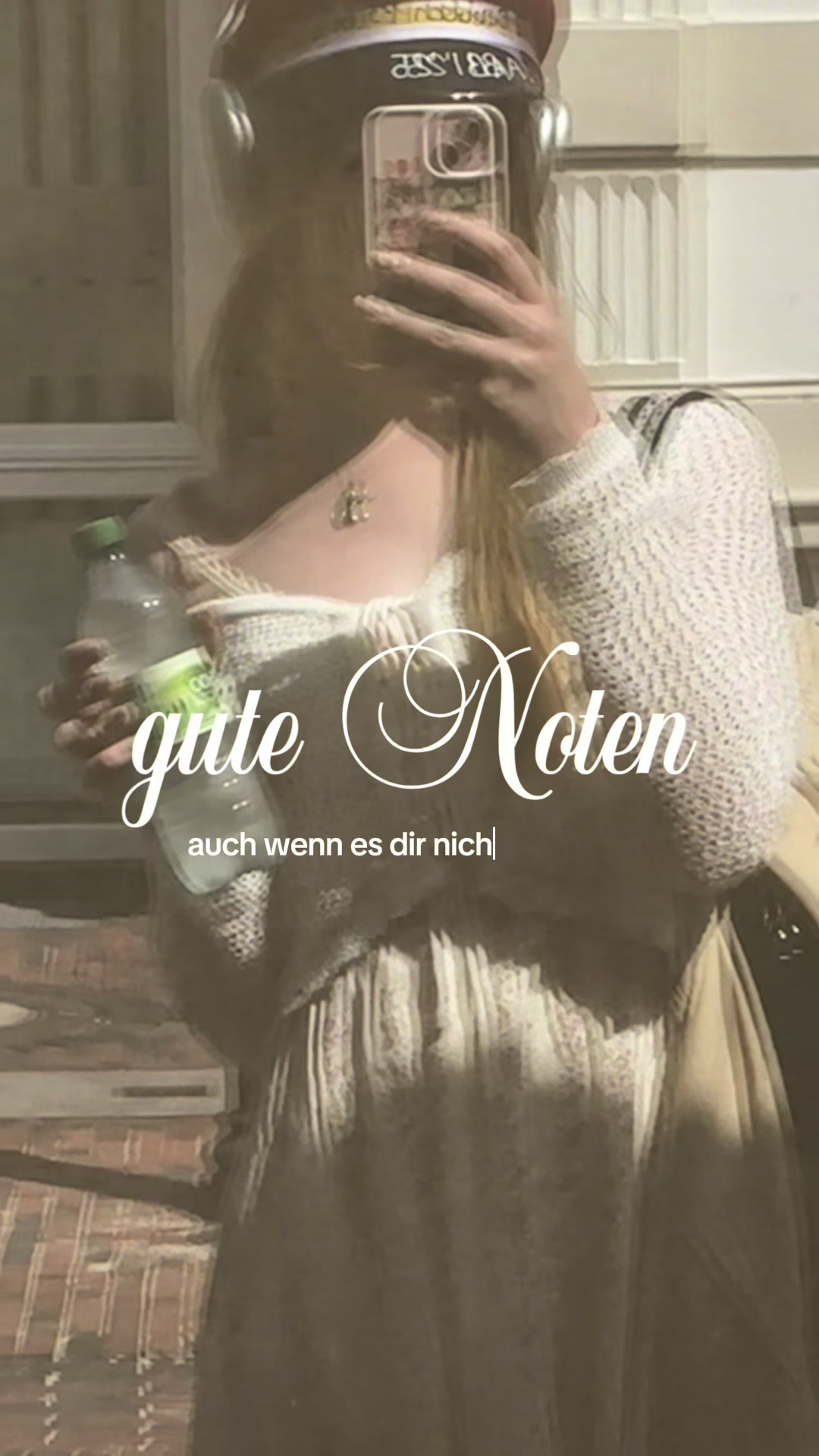 @𐙚⋆.˚ essie ♡