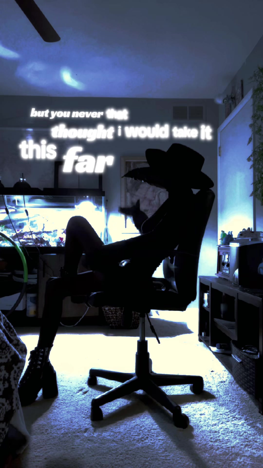@fae ݁ᛪ༙