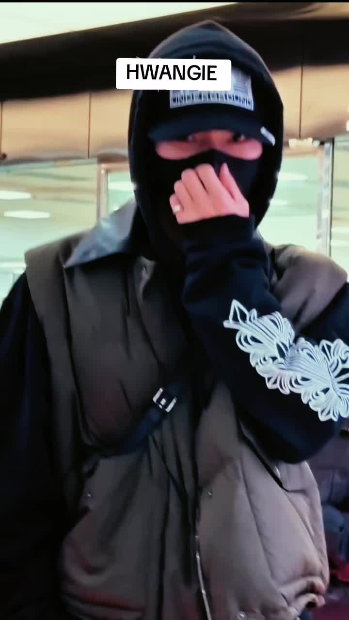 @H⋆.⚝