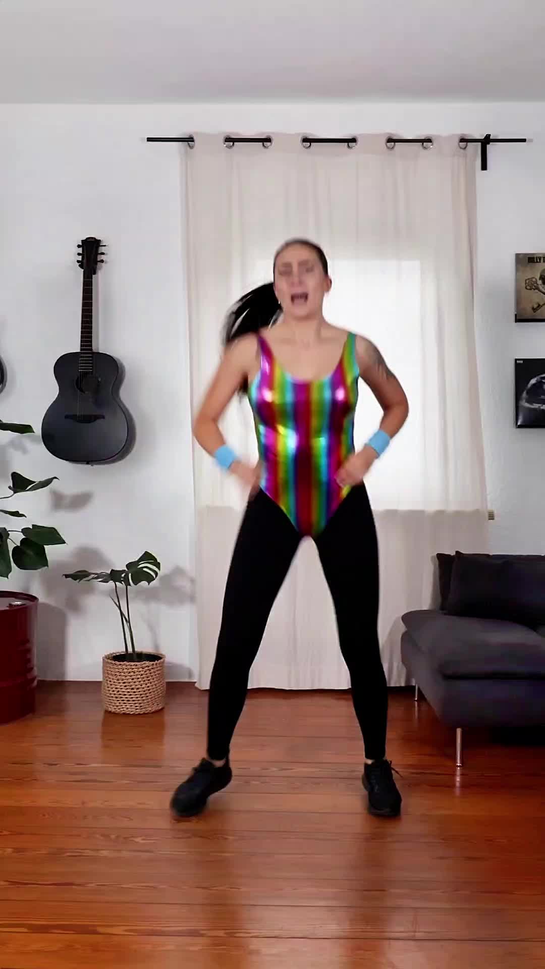 @MoshOUT