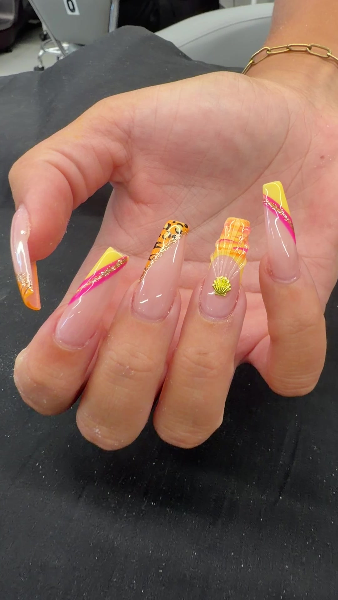 @Perfect10Nailspa