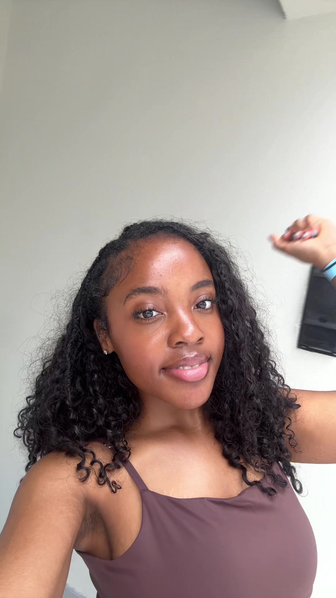 @lovelyy.simonee