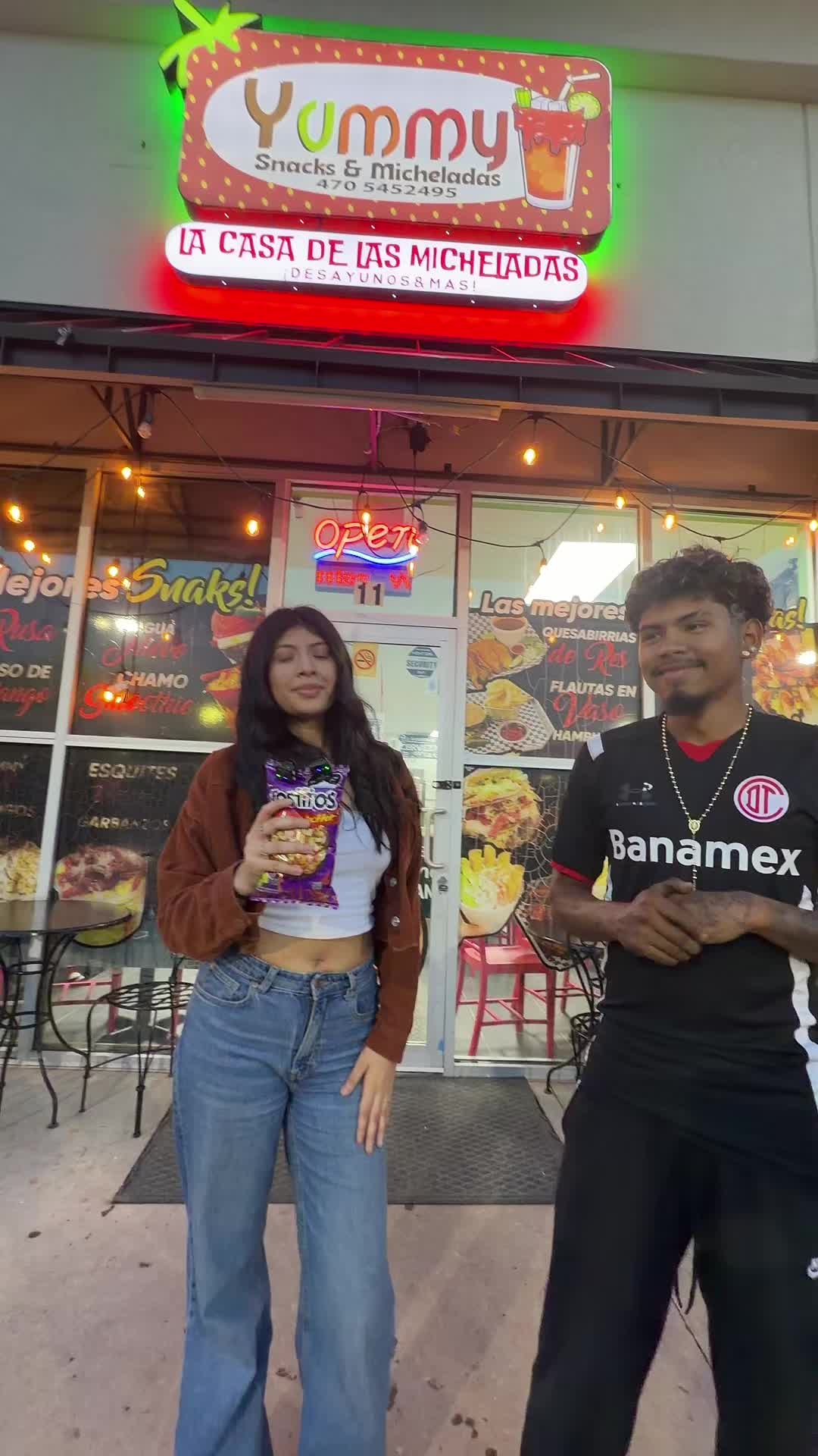 @Yummy snacks y micheladas