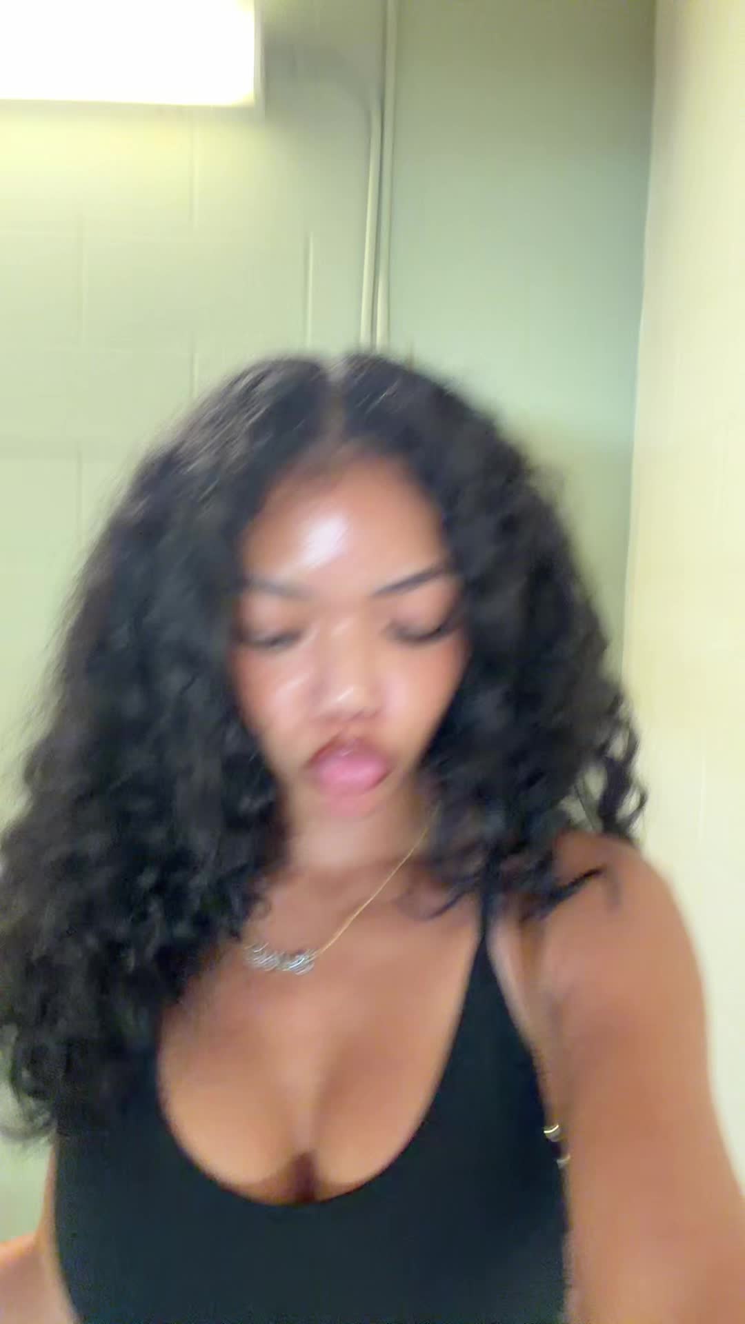 @T