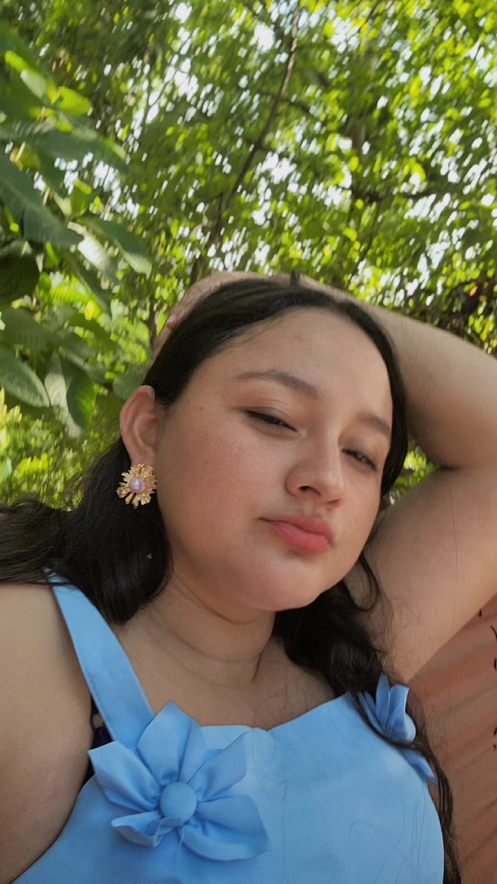 @J&pound;NN&yen;🦄