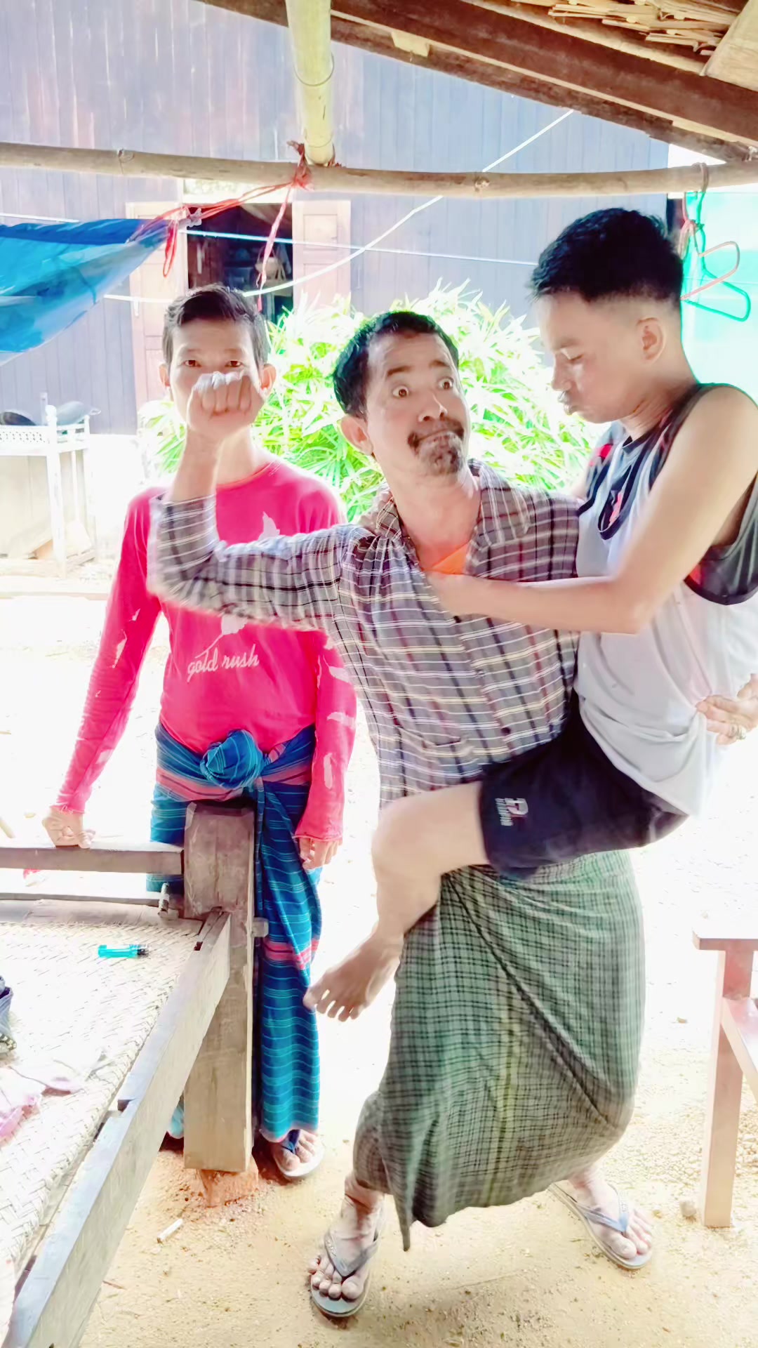 @အညာသားအောင်စိုး