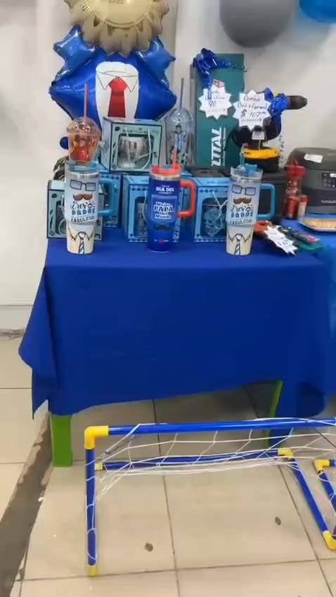 @La Familia Casa de Empe&ntilde;o 🇵🇦