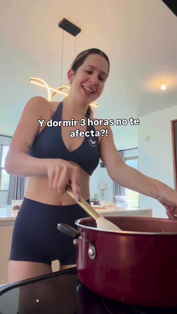 @labuenaamanda