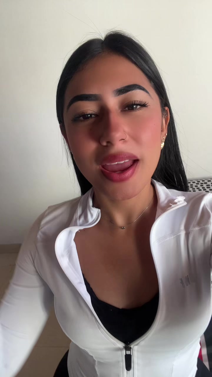 @S&aacute;nchez Yineth