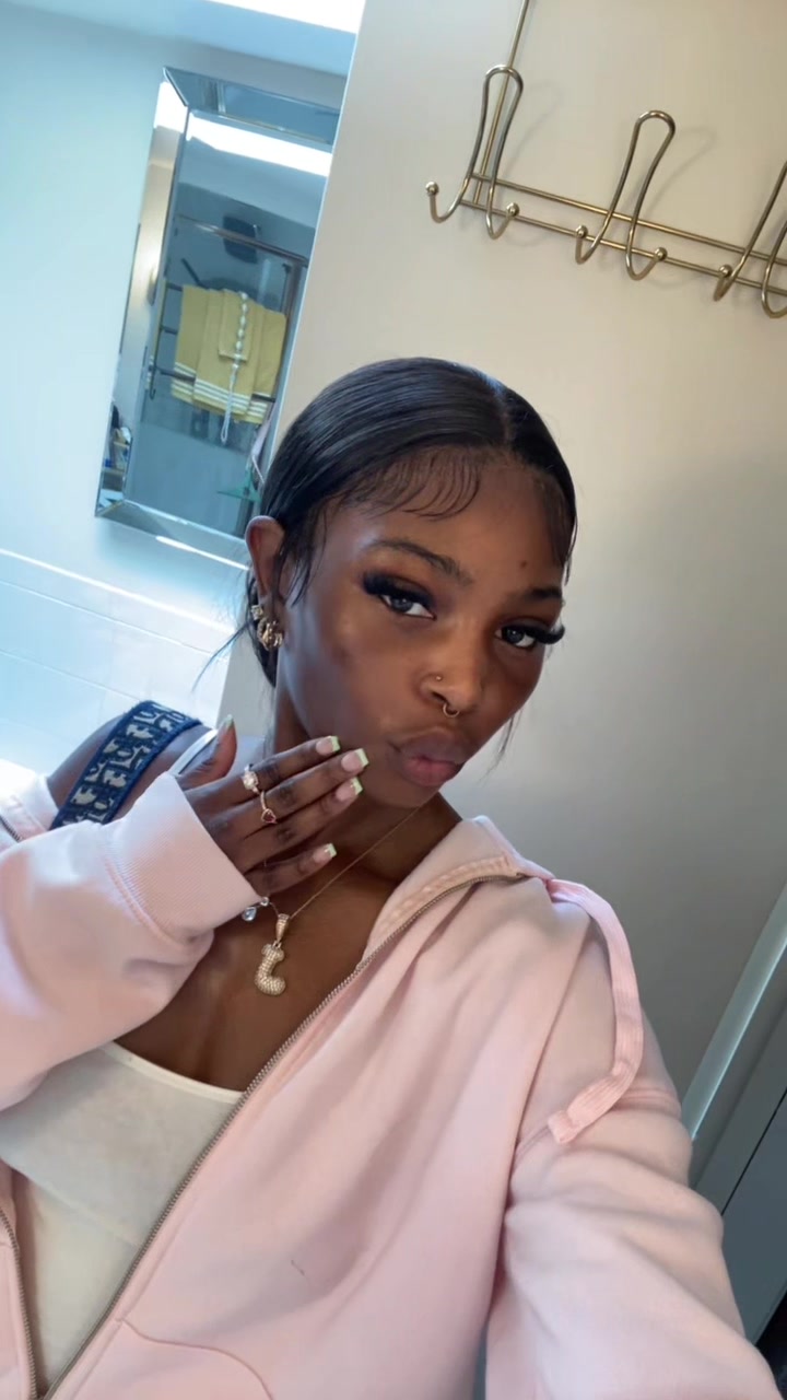 @jeanevyia