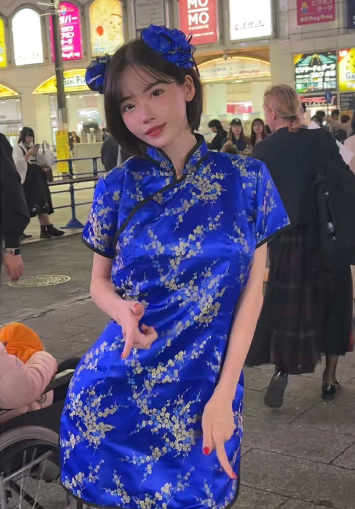 @深田えいみ
