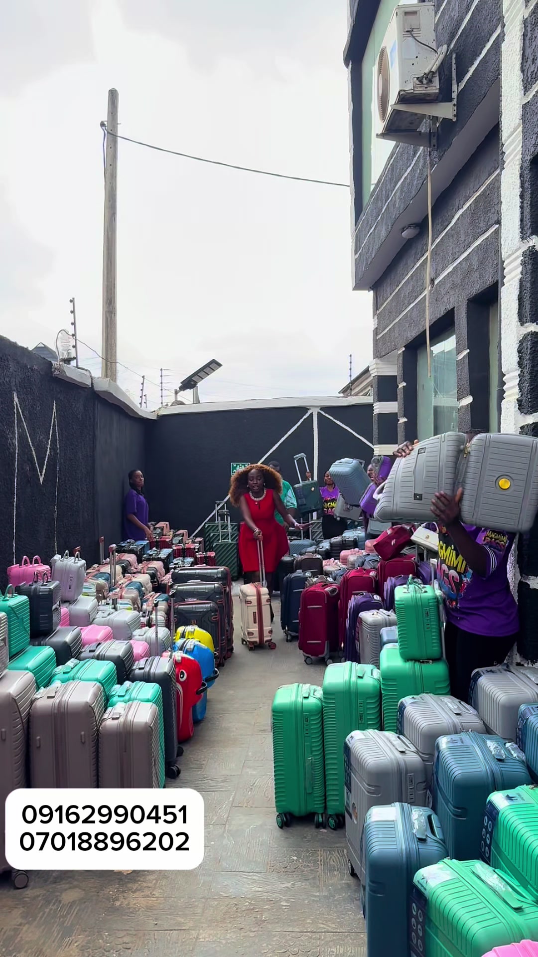 @WHOLESALE BAG VENDOR IN LAGOS