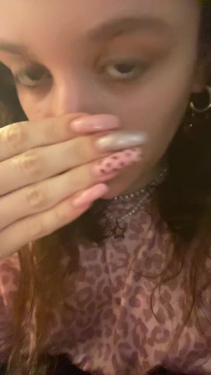 @Ava_hlk