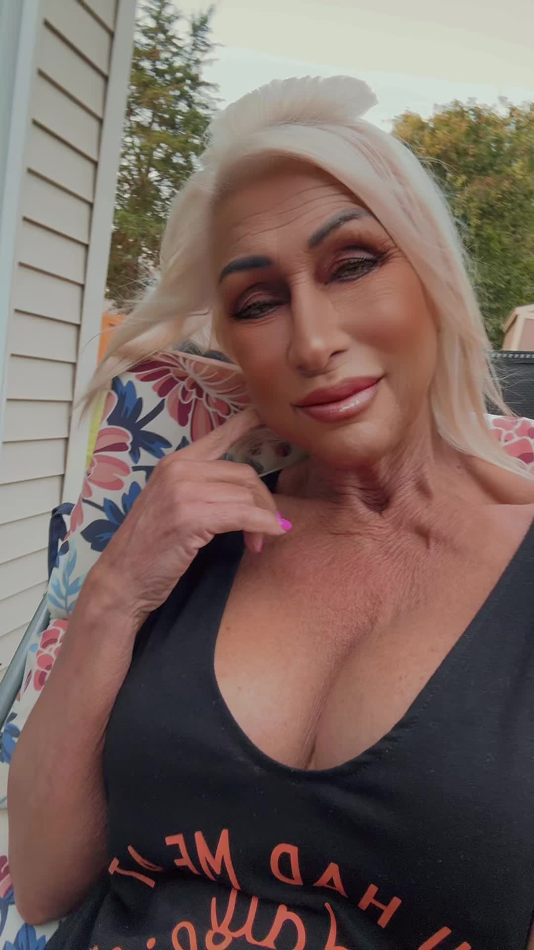 @Tena