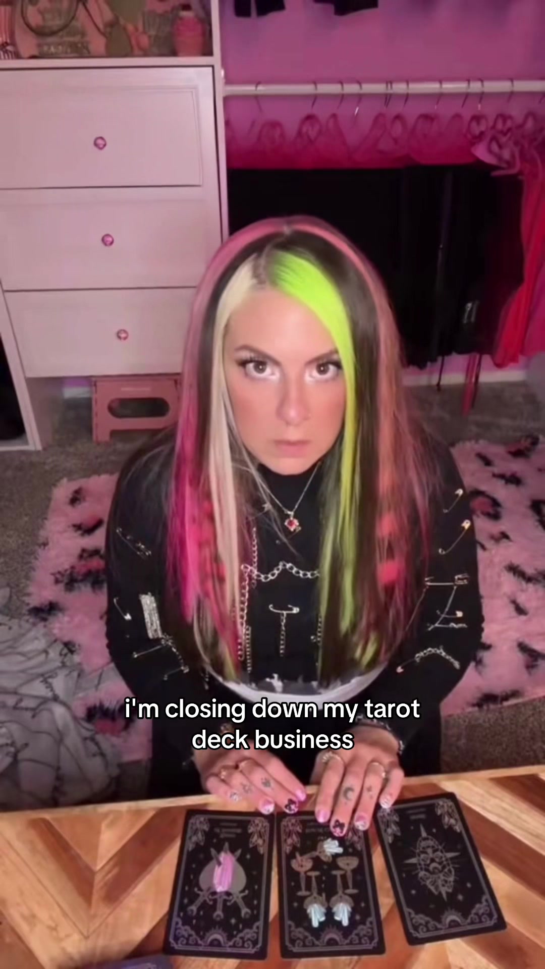 @kittens give stitches / kara