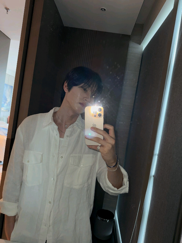 @๐๐จ๐จ๐ง-์๊ฒฝ