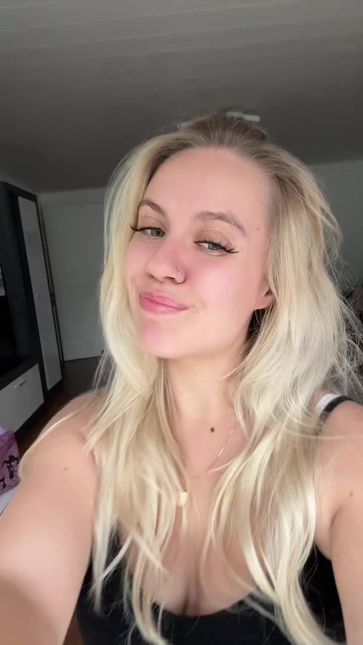 @whoiskxt
