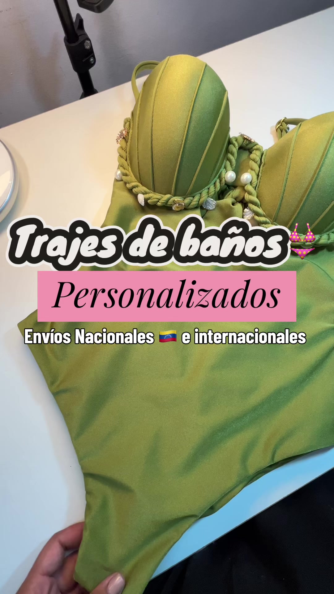@Coquetaswimsuit