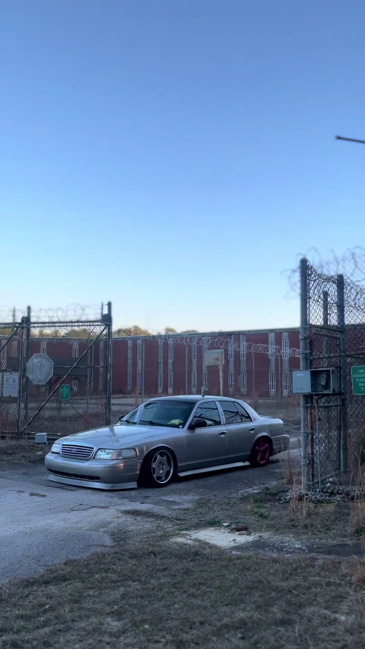 @One S(LOW) Vic