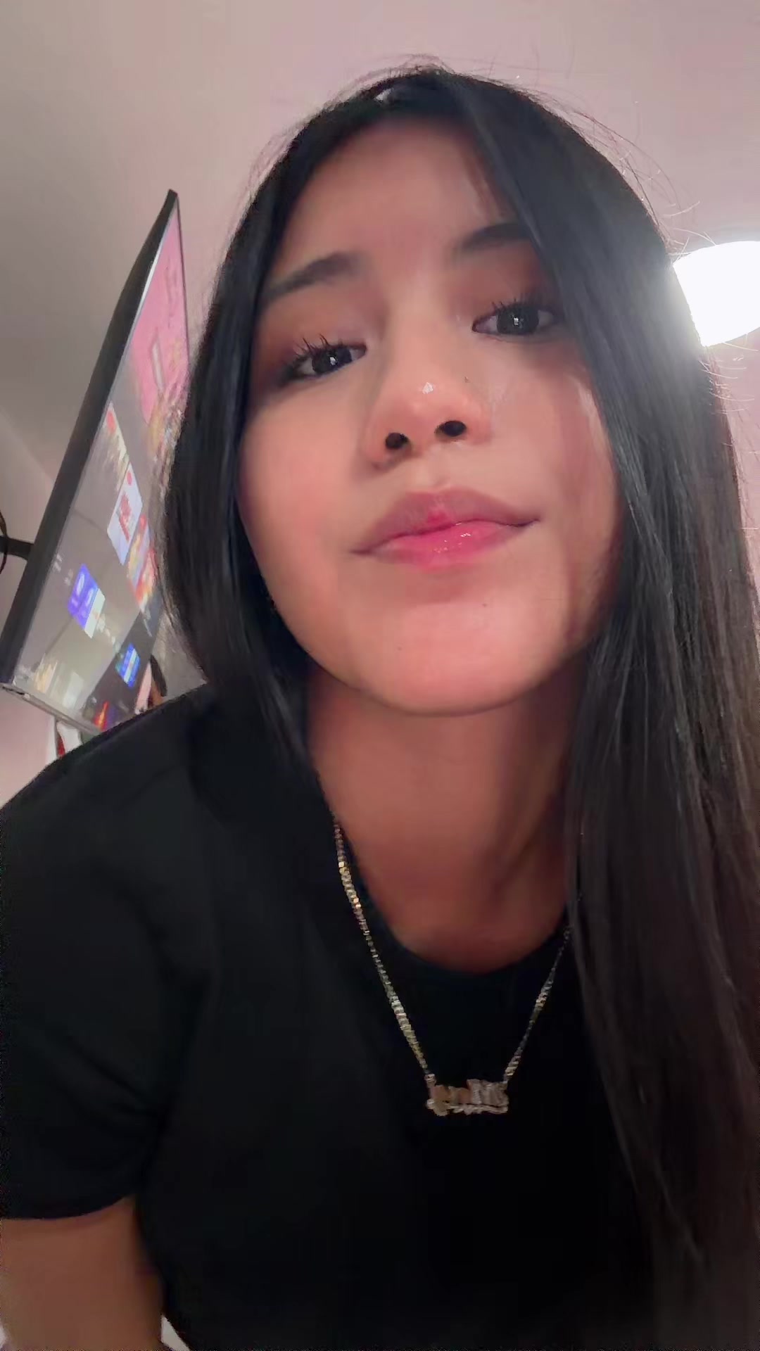 @khgvbhhcv