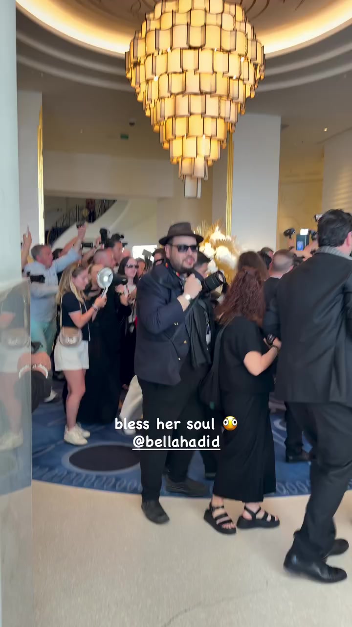@Bella Hadid Brasil